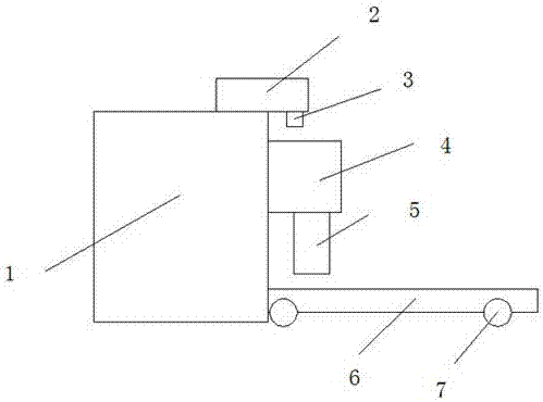 Automatic discharging device for production of metal products