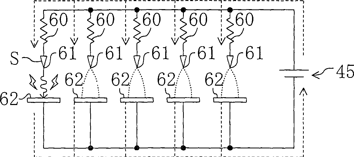 Discharge device and air cleaning device