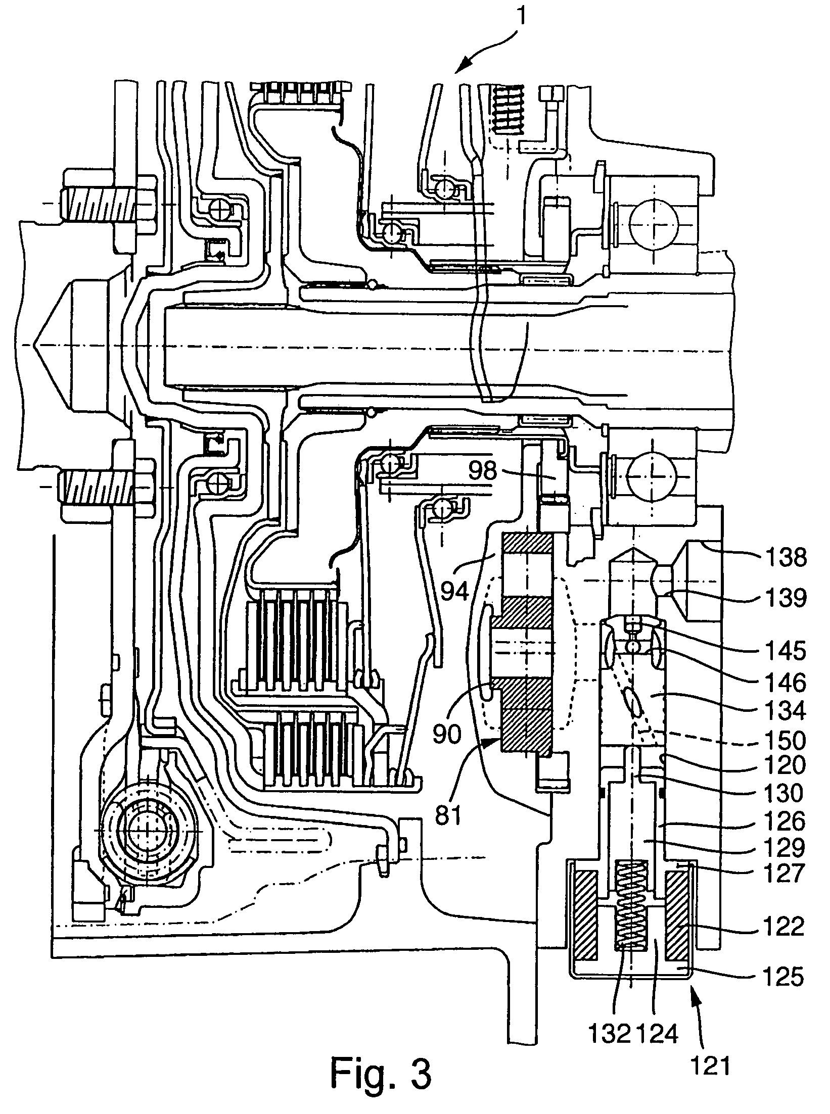 Torque transmitting unit and power train having a torque transmitting unit