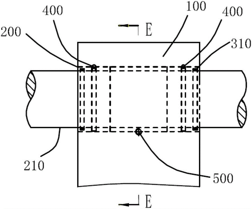 Lubricating device for draw-bar guide sleeves of moving mold plate of injection molding machine and system thereof