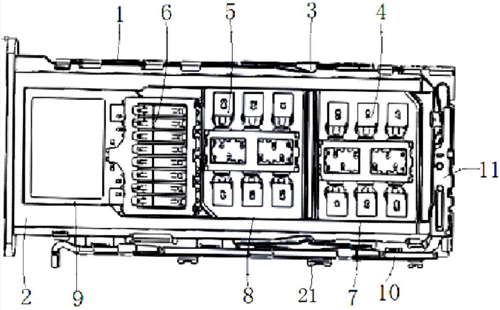 Split-type card tray device