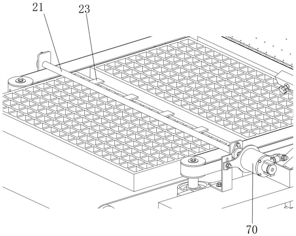 High-precision automatic seedling sowing device and method