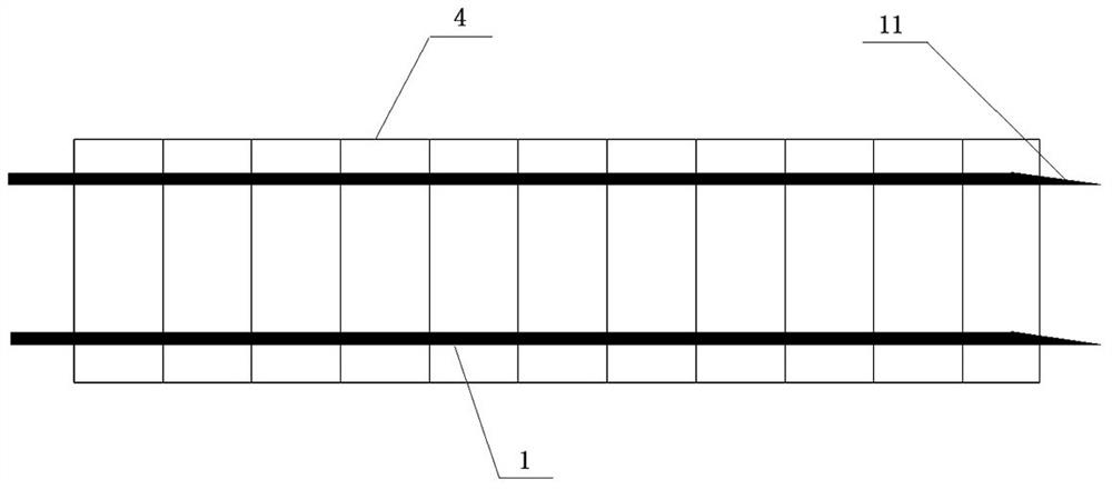 Movable multi-track fork and working method thereof