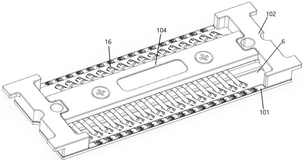 Self-adjusting fixture for laser chips