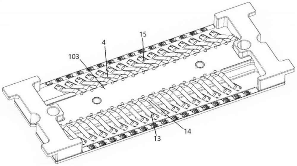 Self-adjusting fixture for laser chips