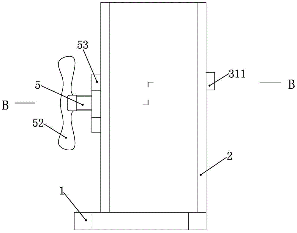 Clamping device and method for ensuring equal protruding lengths at both ends of a core bolt