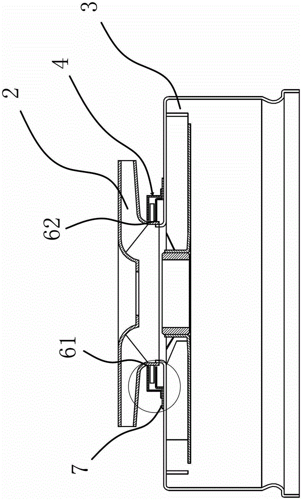 A self-adaptive adjustment mouth ring device for a pump