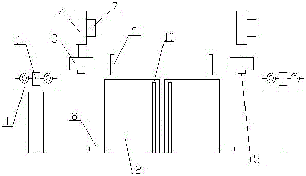 Cotton yarn multicolored dyeing and weaving device