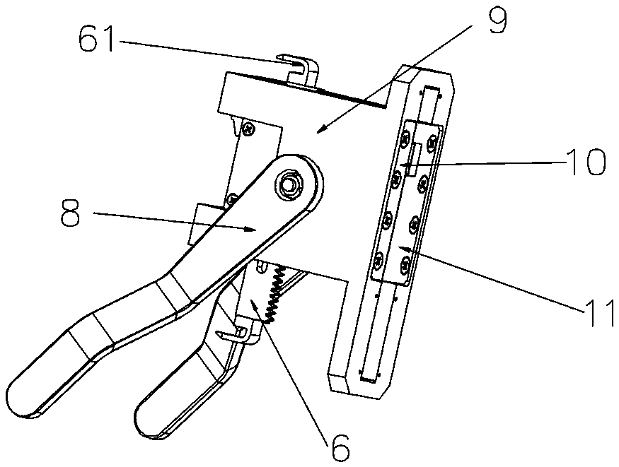 An assembly method of a detachable synchronous locking mechanism placed inside a door leaf