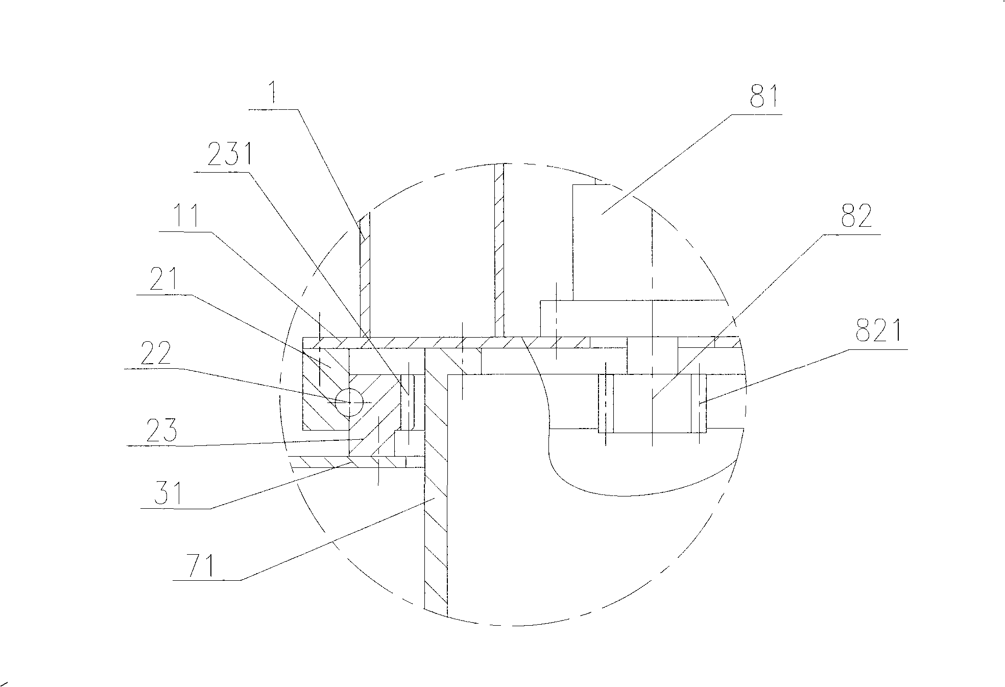 Walking type pile-driving frame turning and running mechanism