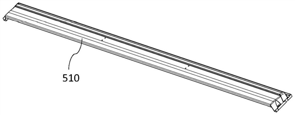 Roof window arrangement comprising plurality of sash structures and common frame and comprising cover assembly and method of manufacturing such roof window arrangement