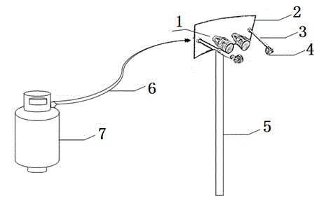 Ice melting device for electric pole and ice melting method thereof