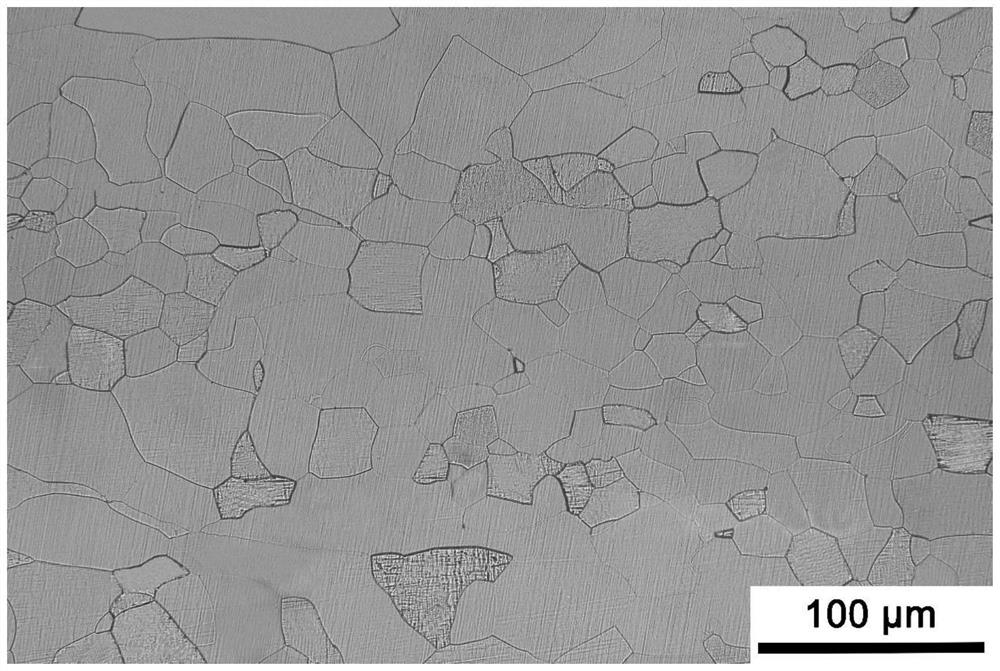 High-aluminum-content fine-grain low-density full-high-temperature ferrite steel and preparation method thereof