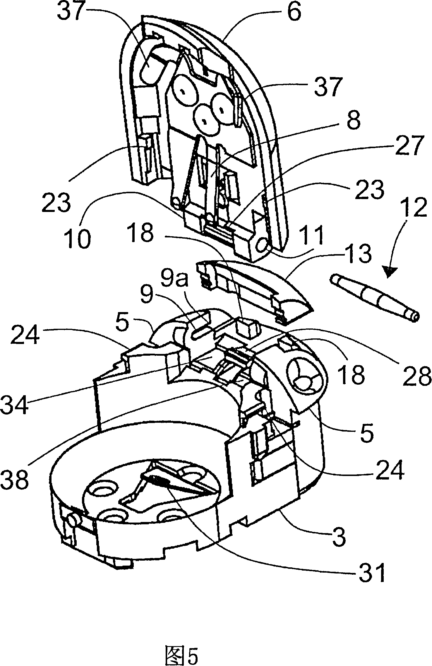 Hinge device used for hearing aid