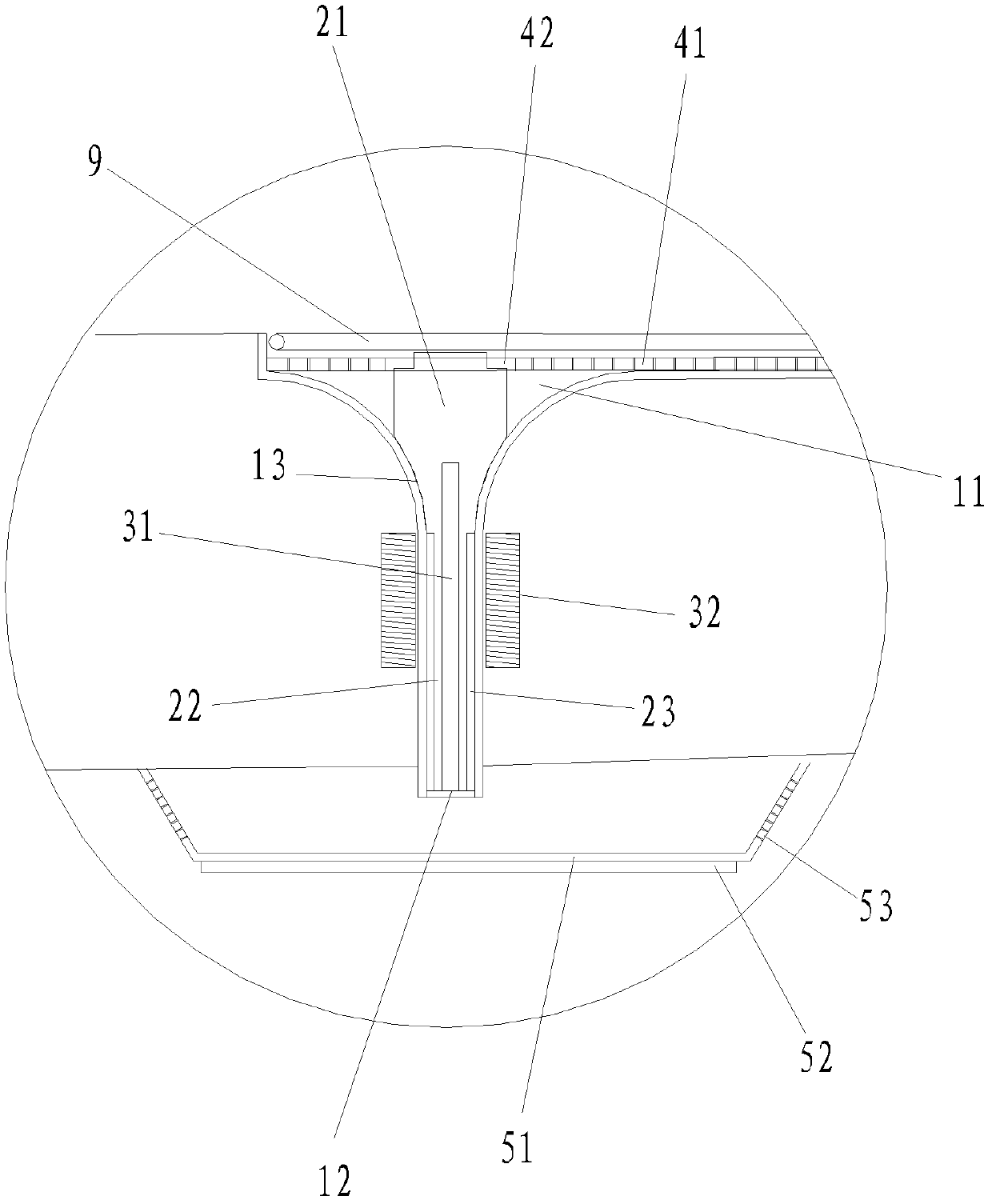 Refrigerator and moisture-preserving device