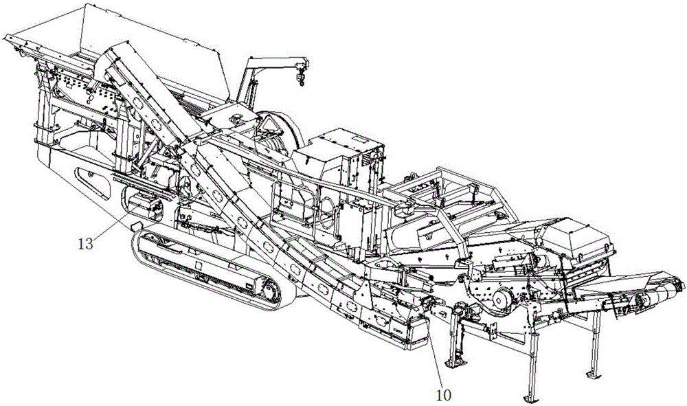 Crawler belt moving jaw-type crushing and screening station