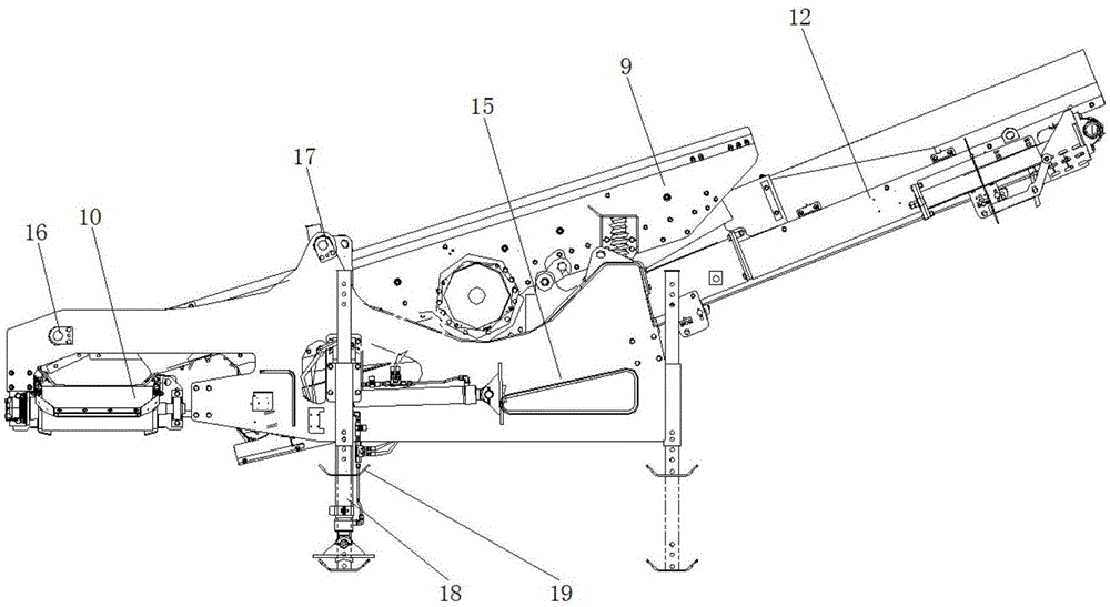 Crawler belt moving jaw-type crushing and screening station