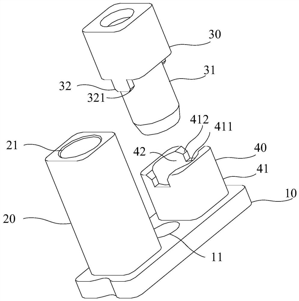 Sample analyzer and test tube transmission relay assembly