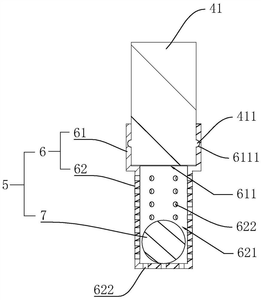 Trapping device with composite insect sex pheromone lure and application thereof