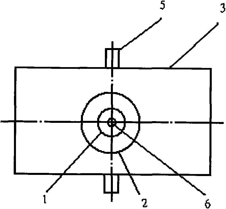 Assembly tool for communicating pipeline of fuel system and assembly method thereof