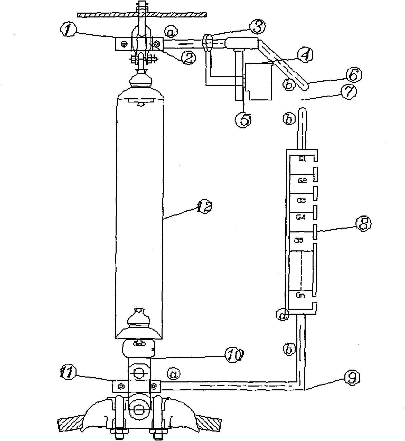 Multi-interspace self-expanding strong-airflow arc extinguishing lightning protection device