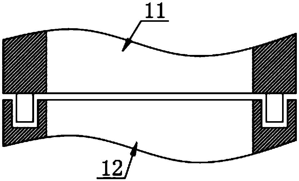 Ship sewage treatment device and method