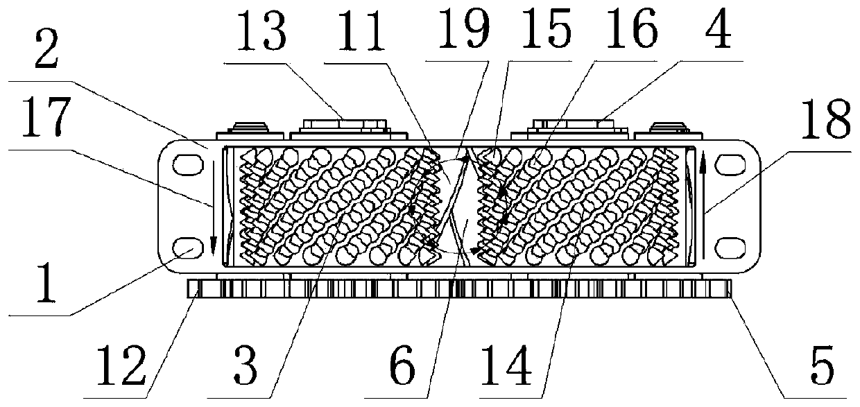 Breaking anti-blockage uniform application fertilizer apparatus with multi-stage breaking function