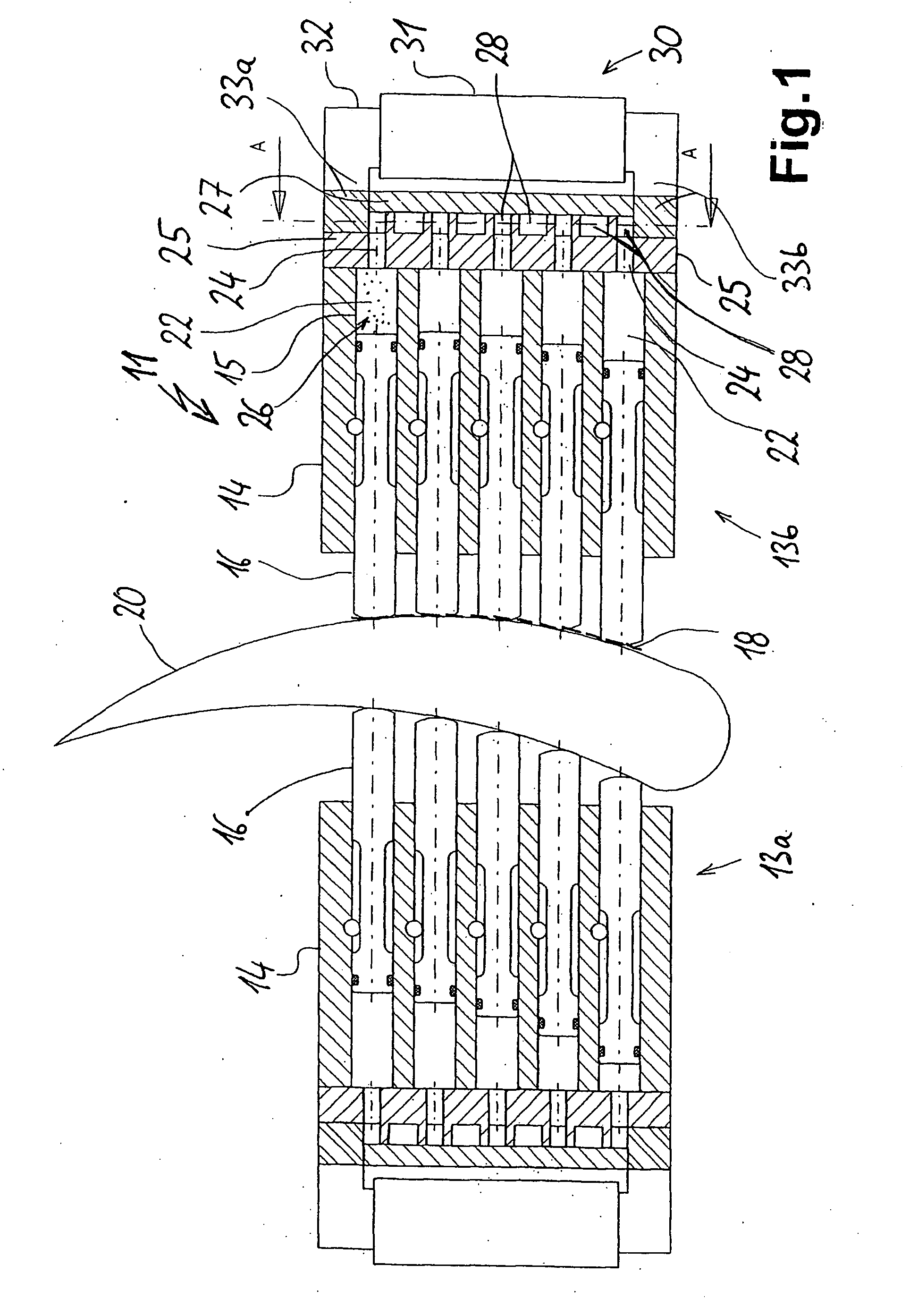 Clamping jaws and clamping device for clamping workpieces