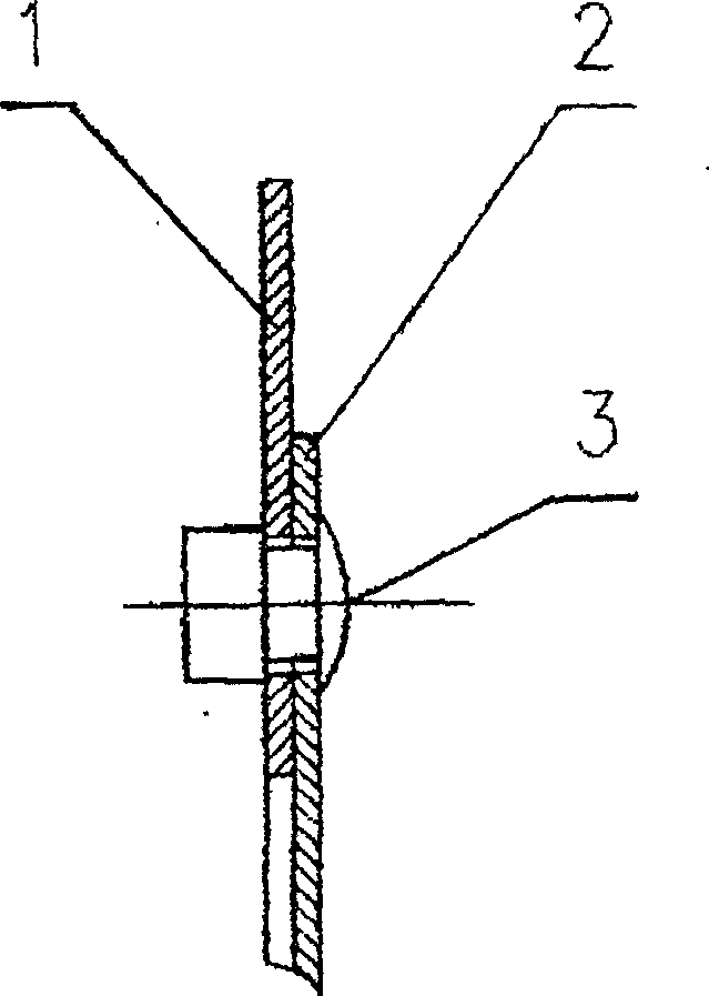 Decompression anti-explosion device for switch cabinet