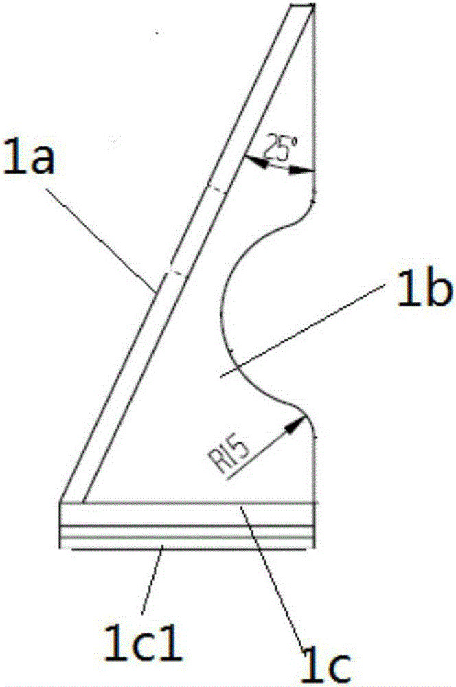 Disassembled and assembled type fire hose protecting bridge