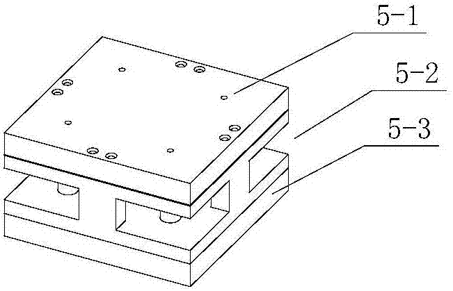 Testing device for measuring vibration transmission property of buffer material