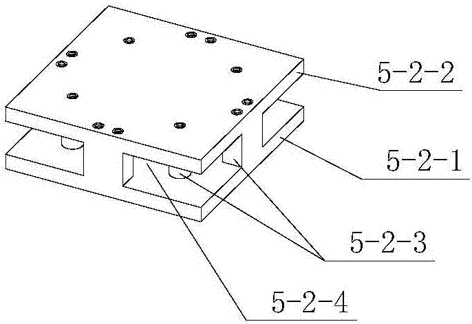 Testing device for measuring vibration transmission property of buffer material