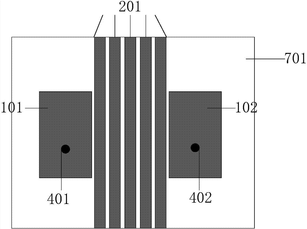 Microstrip antenna array applied periodic spatial wave blocking and decoupling structure