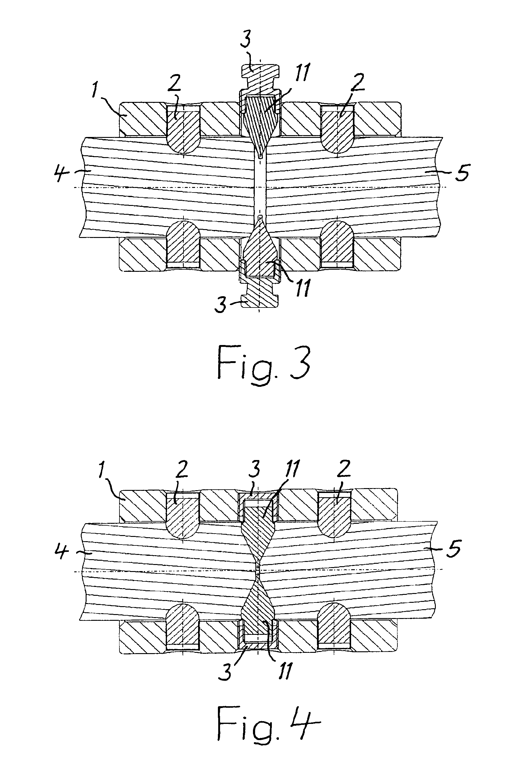 Device for connecting two electrical conductors