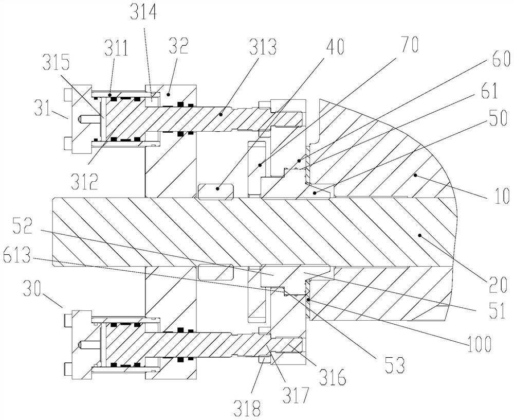 Mold adjusting mechanism and injection molding machine having the same