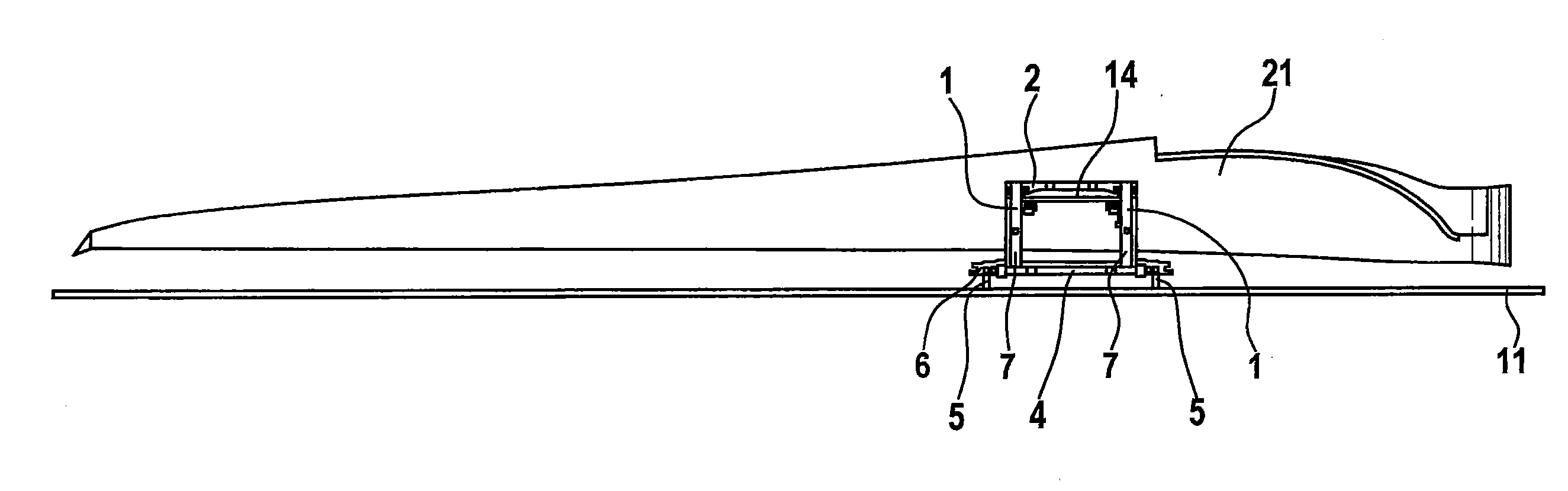 Device for handling a wind turbine rotor blade