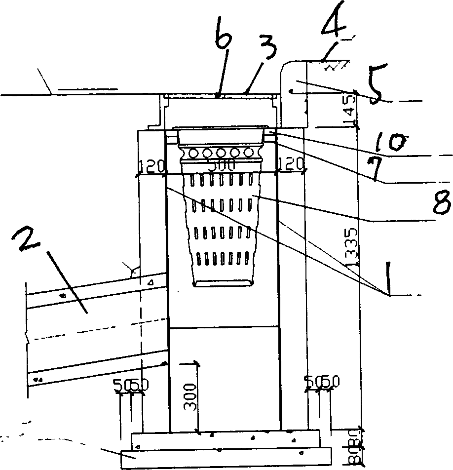 Rainwater drainage passage for road and its construction process