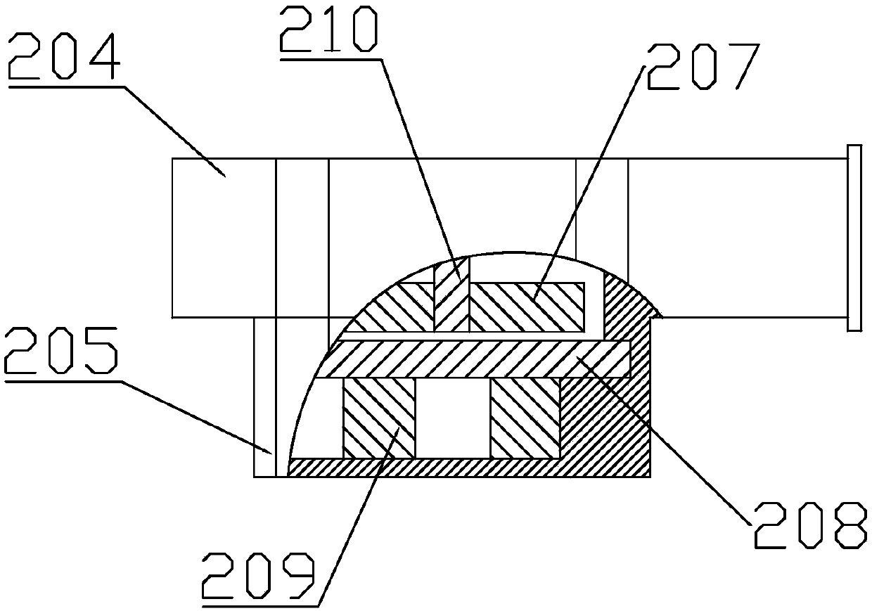 Portable reciprocating saw used for high branch clipping