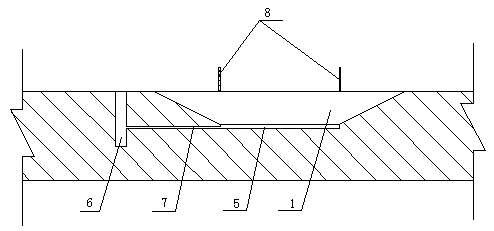 Cross solid structure of coal mine underground roadway