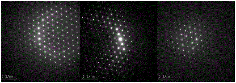 Black ferric arsenate crystal and synthesis method thereof