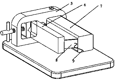 Fiber bragg grating based composite material thermal expansion coefficient measuring device and measuring method