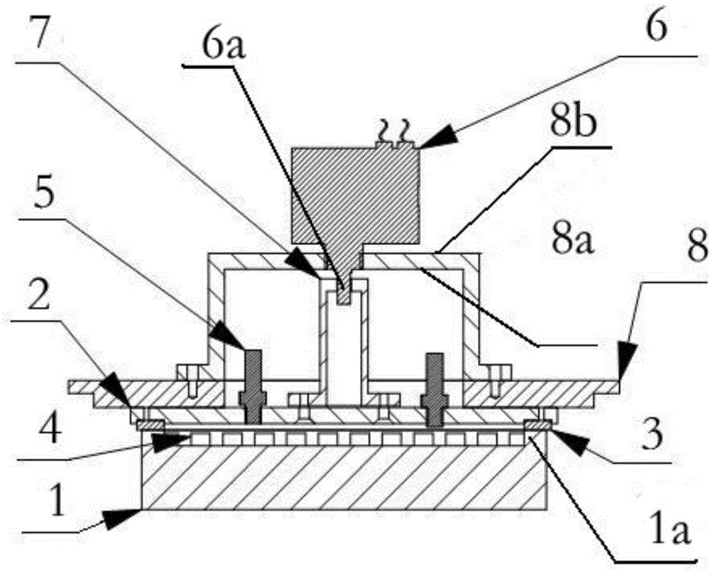 Pressurizing and draining device applied to DNA synthesizer