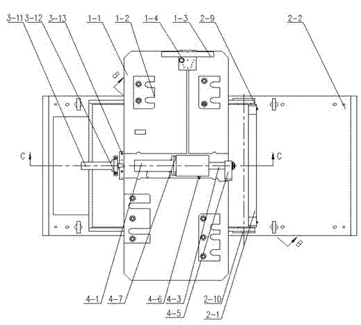 Multi-axis rotating production equipment used for part assembling of reduction gear