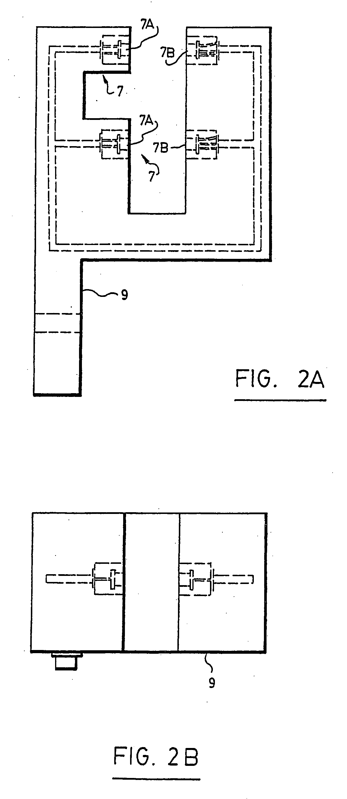 Robotized platform for cell cultures in miniature reactor batteries, equipped with a system for real time measurement of cellular turbidity or other optical properties