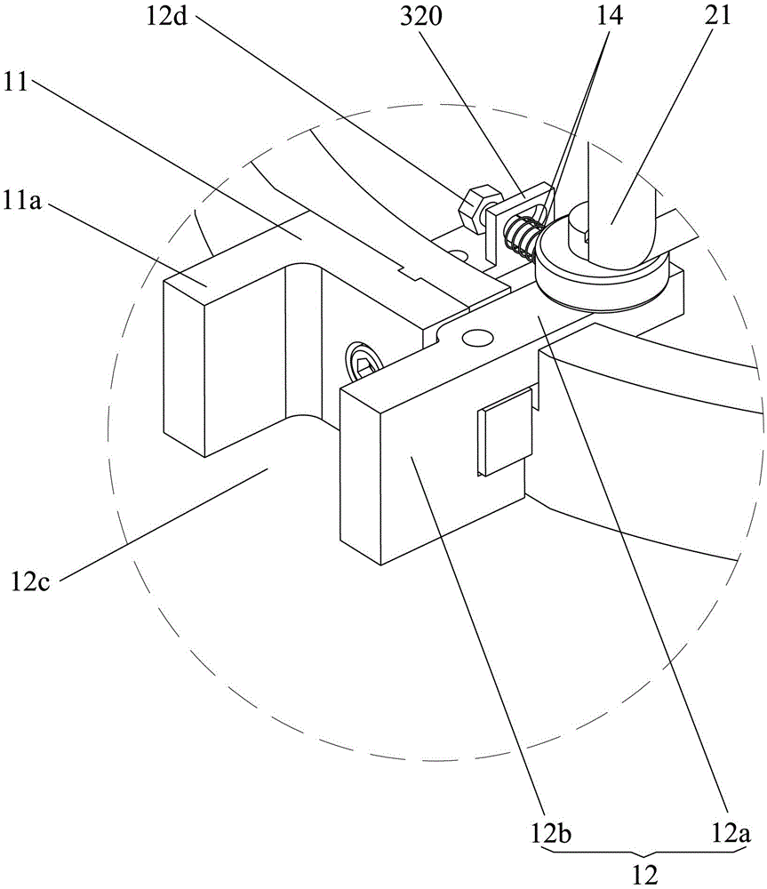 Tank clamping and releasing mechanism