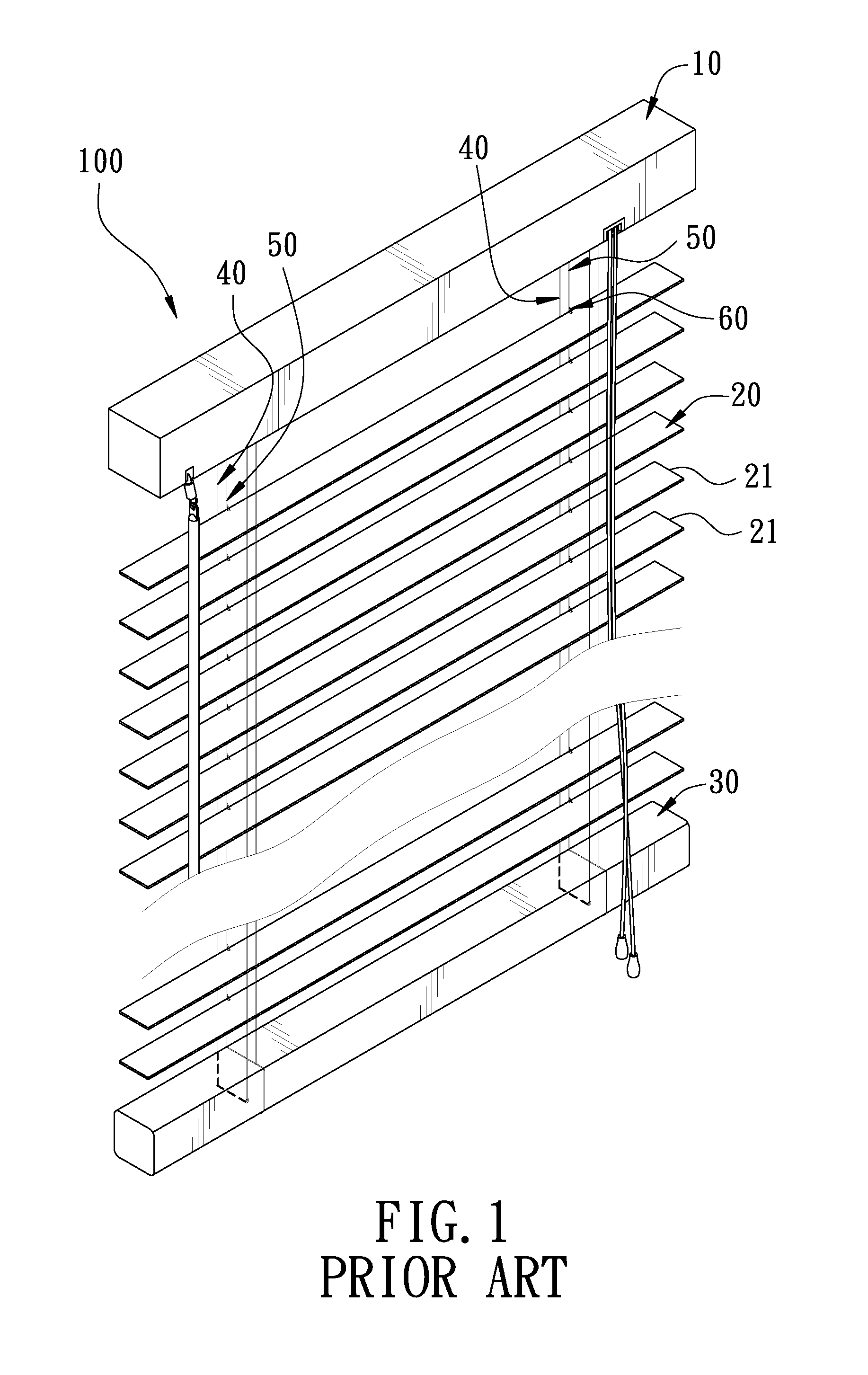 Venetian blind slats having a function of their left and right ends automatically aligned