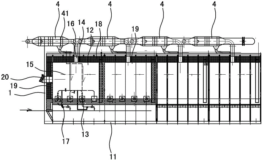 Bogie hearth thermal treatment furnace with adjustable heating space