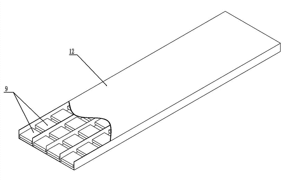 Liquefied natural gas (LNG) engine energy recovery device and energy recovery method based on thermoelectric power generation technology