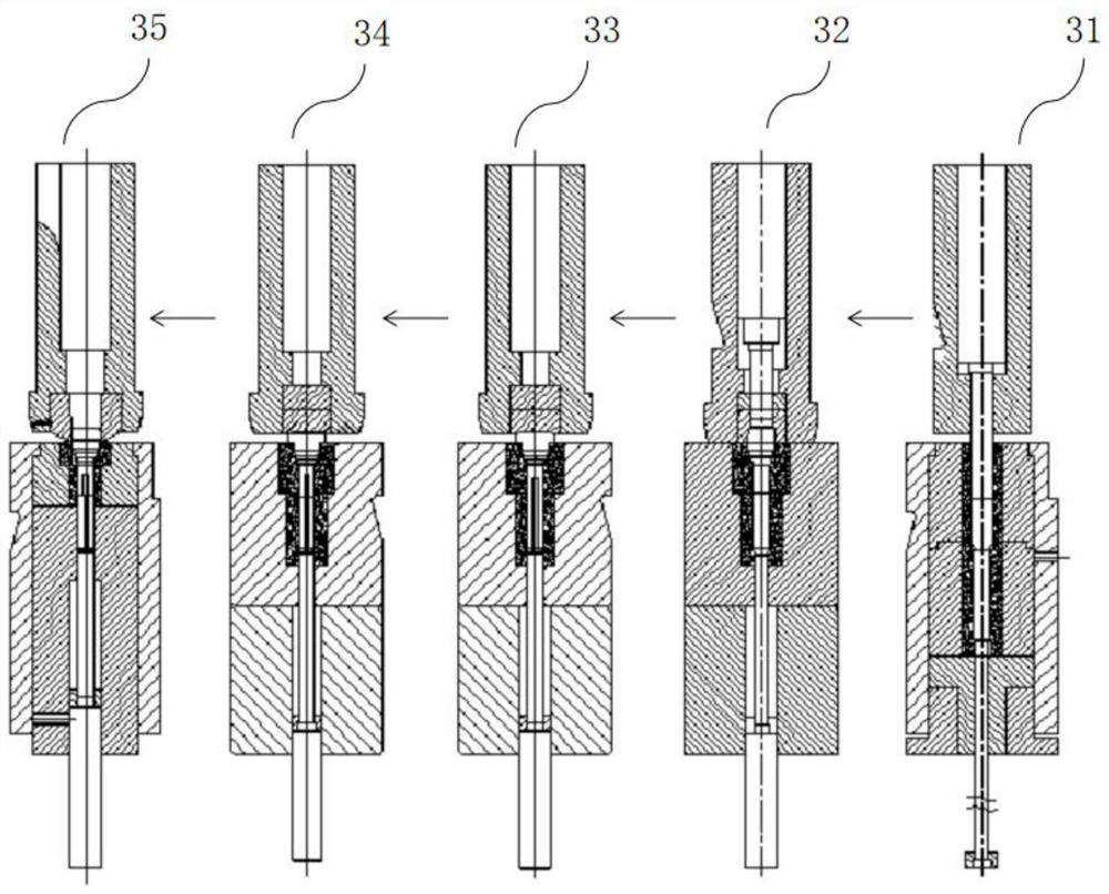 Bolt forming method and cold heading device