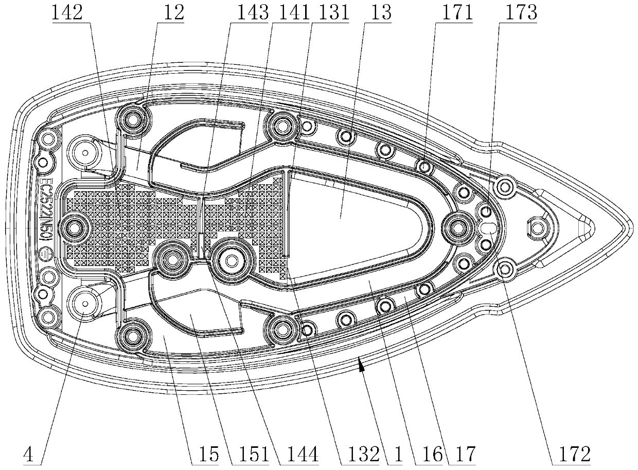 Base plate assembly of steam iron